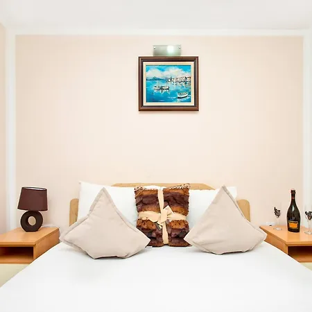 Guest house Perfect Near The Sea & Aqua Park Budva
