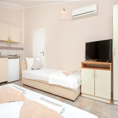 Perfect Near The Sea & Aqua Park Guest house *