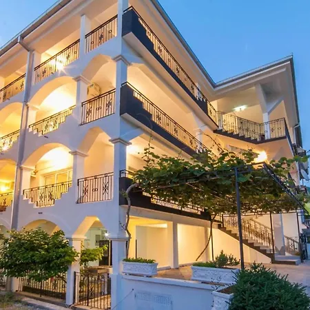 Perfect Near The Sea & Aqua Park Guest house *